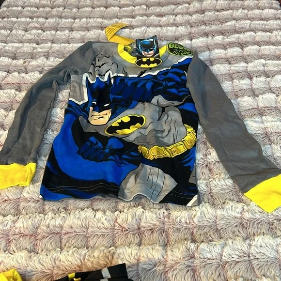 Batman 2 pc pajamas set - Picture 2 of 3